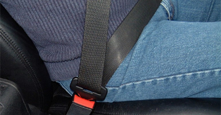 Bilbältesanvändningen ökar bland män i tätort…